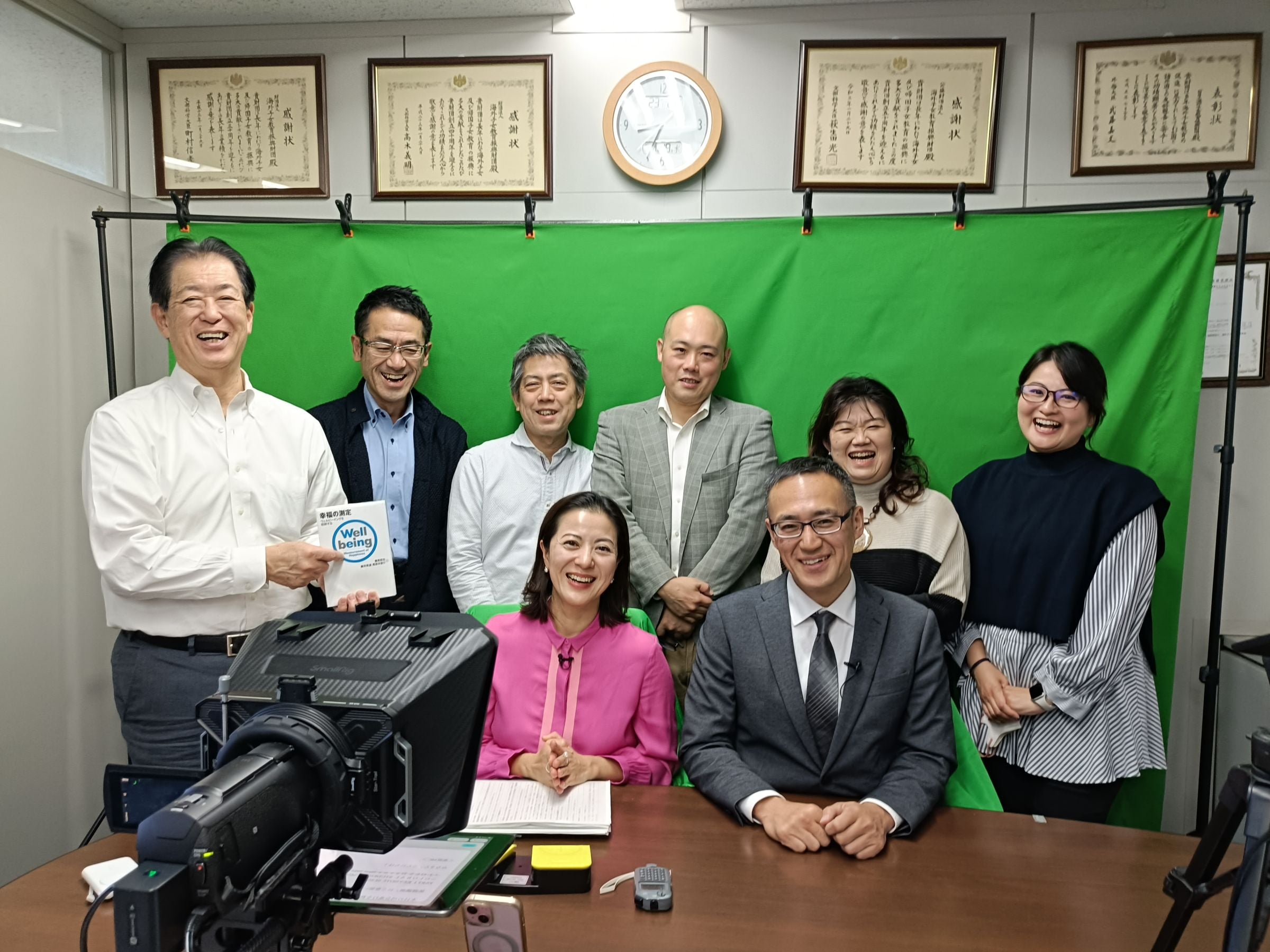 無事終了！  お疲れさまでした！！  世界をつなぐ大イベントを成し遂げた、この笑顔をご覧ください。