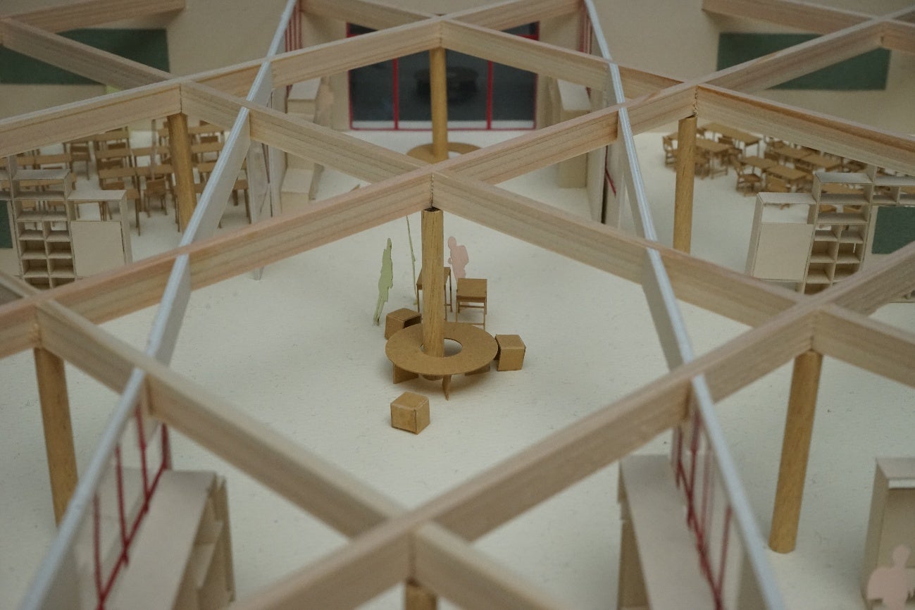 教室と教室が廊下を挟む配置はフィンランドの学校見学から得た気づきを元にした